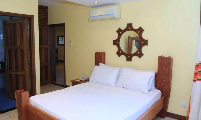 Bamburi Apartment | Spacious 3-bedroom apartment with fitness room, WiFi in enchanting Mombasa