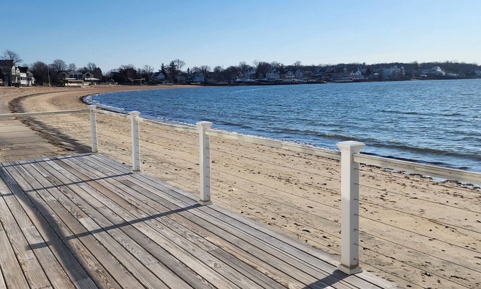 East Shore Apartment | Spacious 3-bedroom Beach House in welcoming New Haven, Close to Everything!