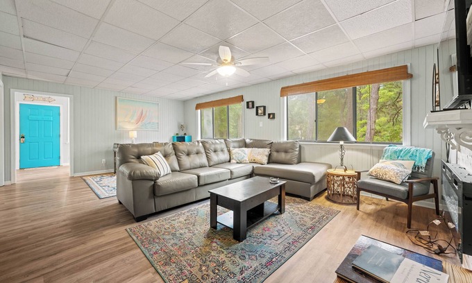 Carova Beach House | Spacious 3-bedroom home with WiFi, smart TVs, in the peaceful 4x4 area of Corova