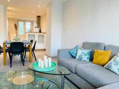 Limpertsberg Apartment | Spacious 3 bedrooms w parking in Limpertsberg