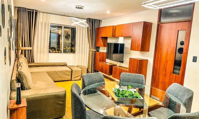 Barranco Apartment | Spacious 3 BR Loft with Terrace and free Garage.