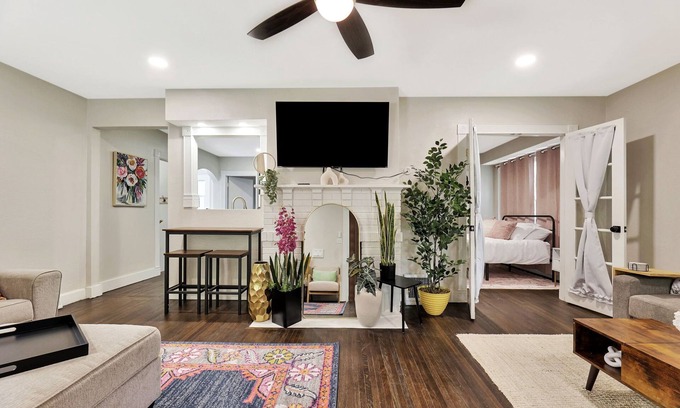 Wichita House | Spacious 3BR Home - Backyard Oasis - College Hill