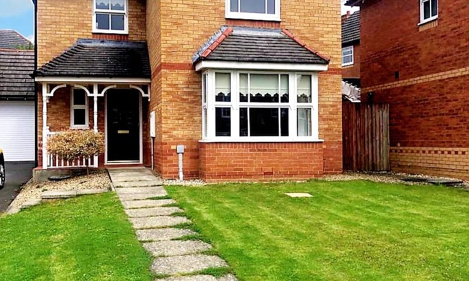 North Bitchburn House | Spacious 4 bed home in a quiet cul-de-sac