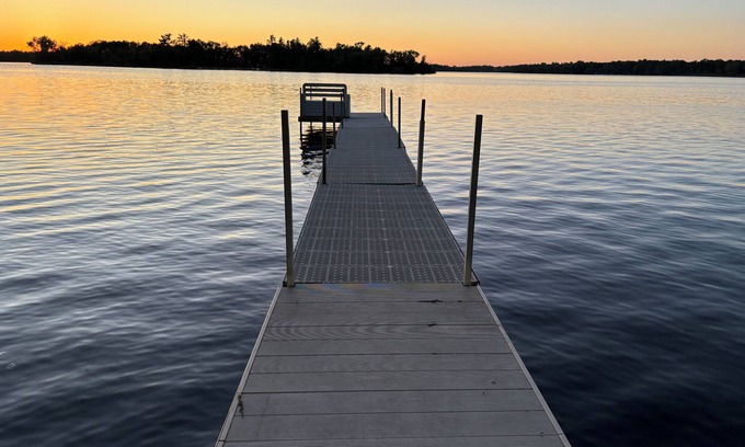 Grandy House | Spacious 4-bedroom light-filled house in Pine City on Lake Pokegama