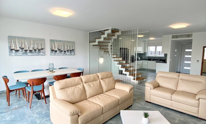 Mali Maj Villa | Spacious 4-Bedroom Rental with Sauna, WiFi, and A/C – Just 30m from the Beach