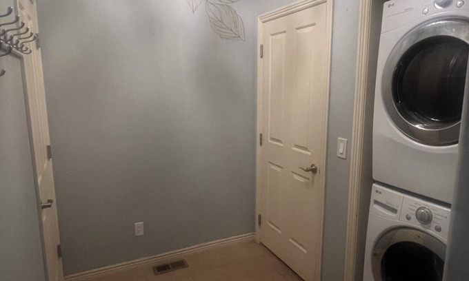 Eagle House | Spacious 4-bedroom townhome in delightful Eagle close to it all! Dog Friendly!
