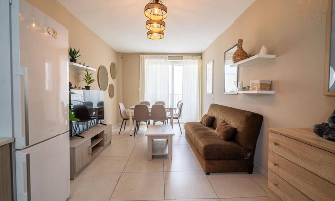 Pieta Apartment | Spacious 4BR/4BATH w/AC, Balcony, WIFI & Terrace!