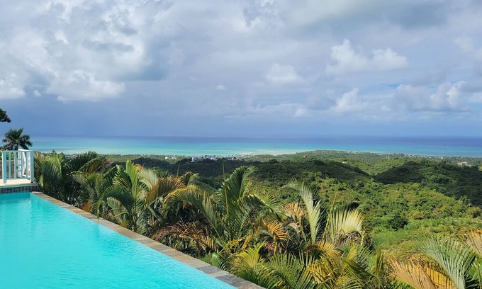 Las Terrenas House | Spacious 6-bedroom house in Las Terrenas with AC, WiFi, pool and fantastic view!