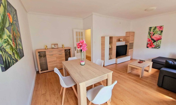 Ourense Apartment | Spacious and bright apartment in ourense