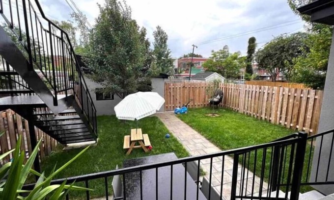 Pierrefonds-Roxboro Apartment | Spacious and Modern Family home