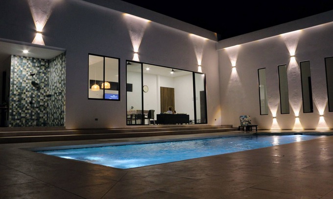 Chinauta House | Spacious and serene space with private pool, A/C, Wifi, BBQ, Private Condominium
