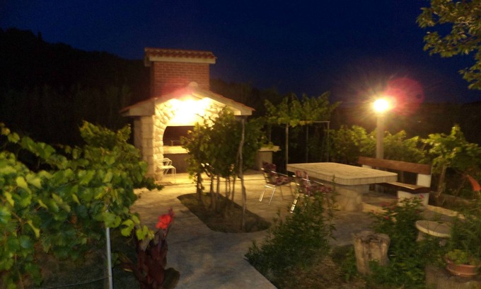 Rab Apartment | Spacious and Sunny Apartment on Island Rab