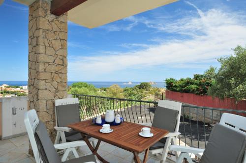 Santa Maria Navarrese Apartment | Spacious Apartment in Santa Maria Navarrese