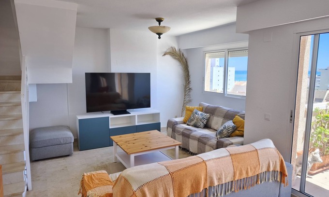 Pobles del Sud Apartment | Spacious apartment with sea views in El Perelló