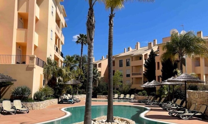 Praia da Luz Apartment | Spacious apartment in stunning Estrela da Luz