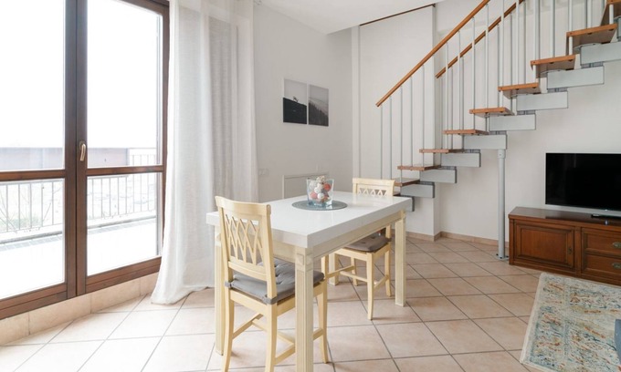 Bruzzano Apartment | Spacious Apartment 600mt from Metro M3 Comasina