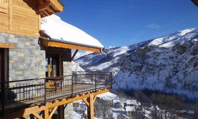 Valloire Apartment | SPACIOUS APARTMENT FOR A DREAM VACATION IN A CHALET FOR 14 PEOPLE
