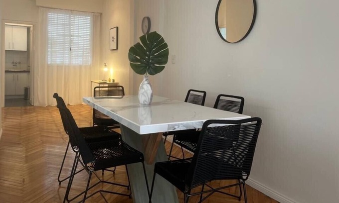 Retiro Apartment | Spacious apartment in the heart of Recoleta
