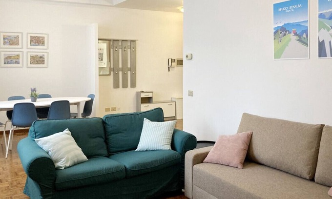 Lecco Apartment | Spacious apartment in the high district of Lecco.