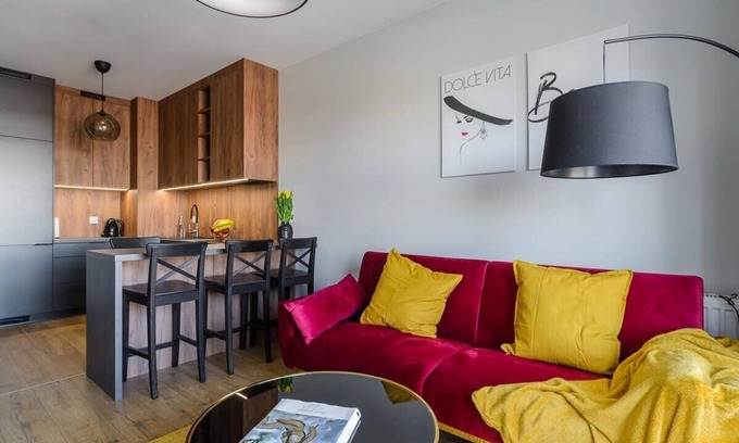 Lodz Apartment | Spacious apartment on Wróblewskiego
