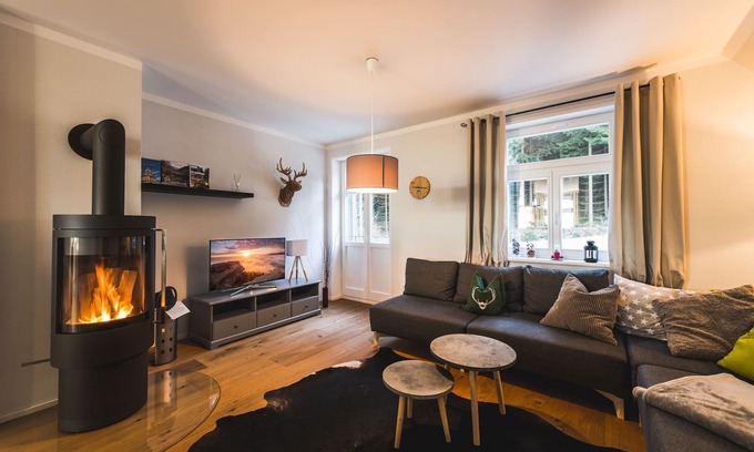Baerenburg Apartment | Spacious apartment with fireplace in an idyllic location on the edge of the forest