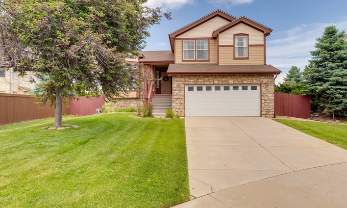 Sterling Hills House | Spacious Aurora Home: 20 Mi to Downtown Denver!