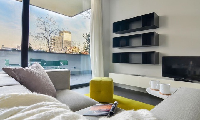 Isola Apartment | Spacious Bosco Verticale apartment in Porta Garibaldi with WiFi, integrated air conditioning, priva…