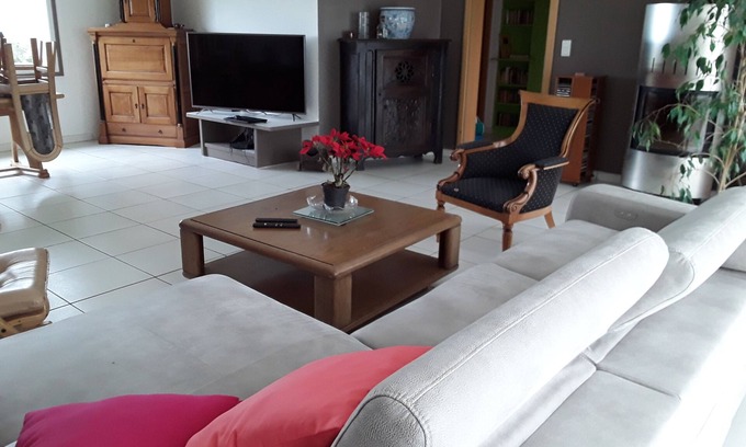 Plurien House | Spacious, bright villa with sea view-10 mm walk from the beach