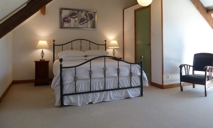 Baud House | Spacious Brittany Holiday Cottage with pool and gym