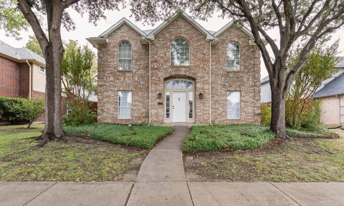 North Central Carrollton House | Spacious Carrolton, TX Home | Ideal for Big Groups