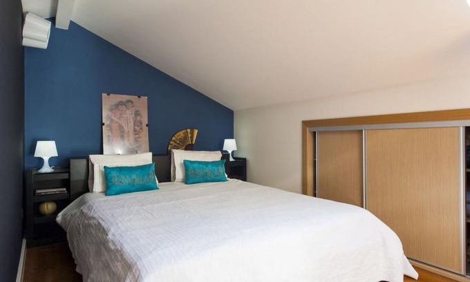 Alfama Apartment | Spacious Charming Graça apartment in Graça with WiFi & private terrace.