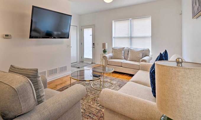 Douglas House | Spacious Chicago Getaway: Deck, By White Sox!