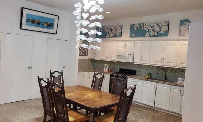 Diego Martin Apartment | Spacious Diego Martin Apartment great location