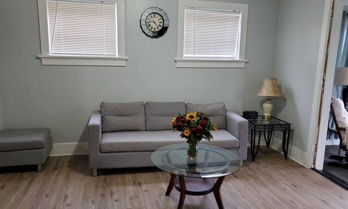 Dayton House | Spacious Duplex- Mins from Downtown & Highway