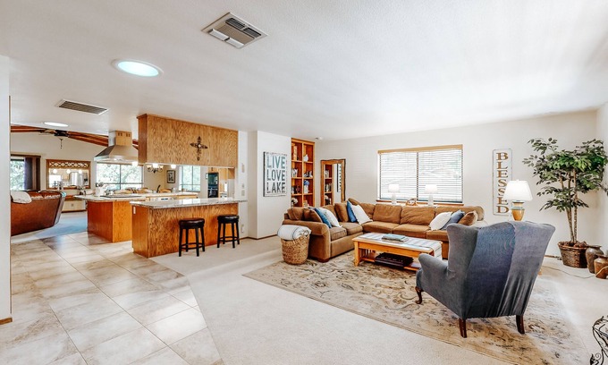 Groveland House | Spacious, family-friendly home w/a gourmet kitchen, multiple decks, & free WiFi