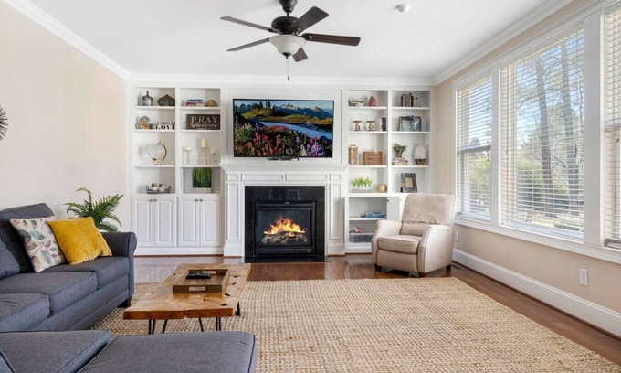 North Raleigh House | Spacious Family Getaway ~ Fire Pit~ Private Office