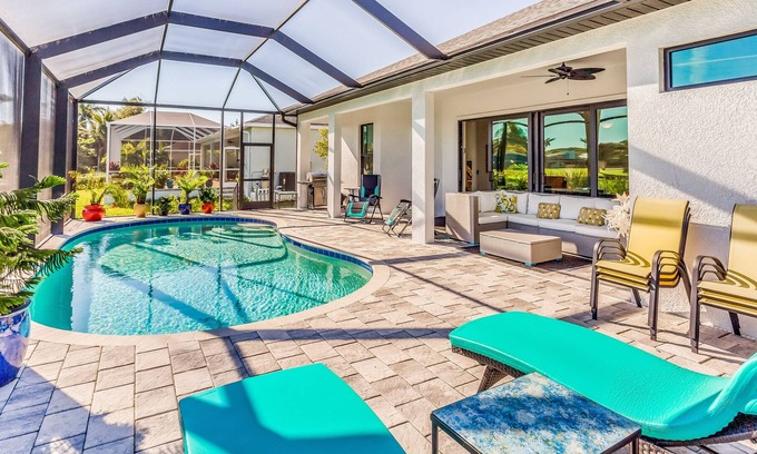 Alden Pines House | Spacious family home located on golf course w/ screened-in pool!