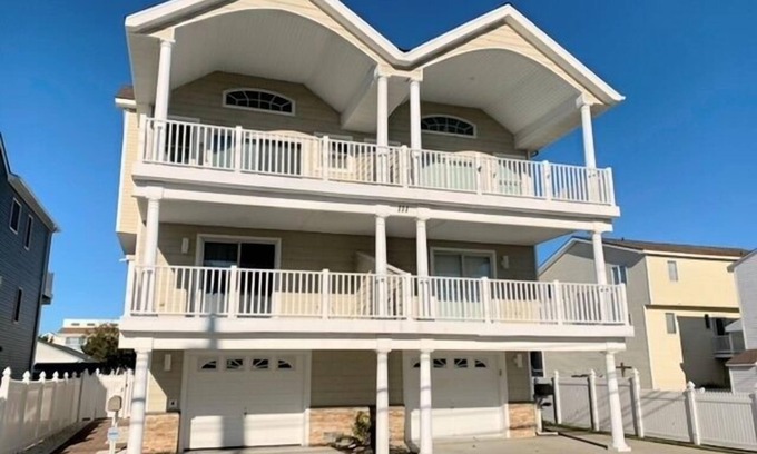 Townsend's Inlet House | Spacious front decks boast both ocean and bay views