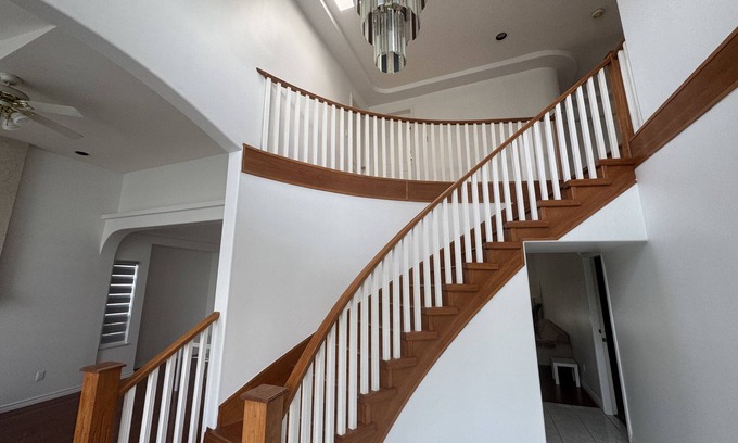 Fleetwood House | Spacious Getaway in Surrey