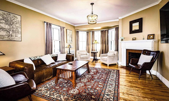 West End House | Spacious Historic Home | 7BR West End for Groups
