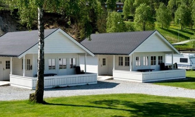 Kinsarvik House | Spacious Holiday Home in Kinsarvik