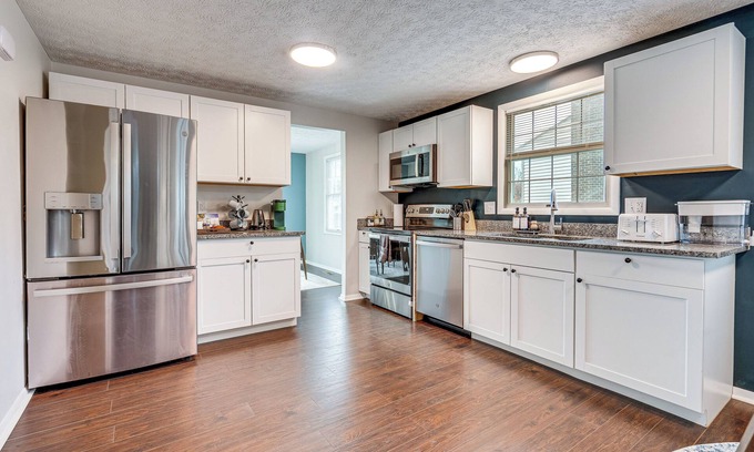Westerville House | Spacious Home 2 Mi to Inniswood Metro Gardens!