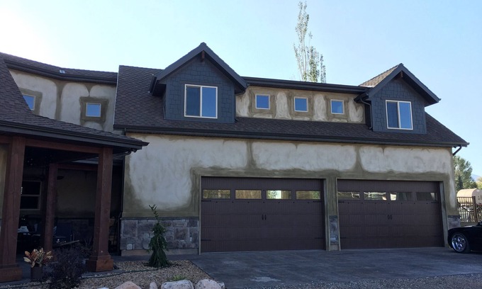 Torrey House | Spacious Home “The Nest” in the heart of Torrey