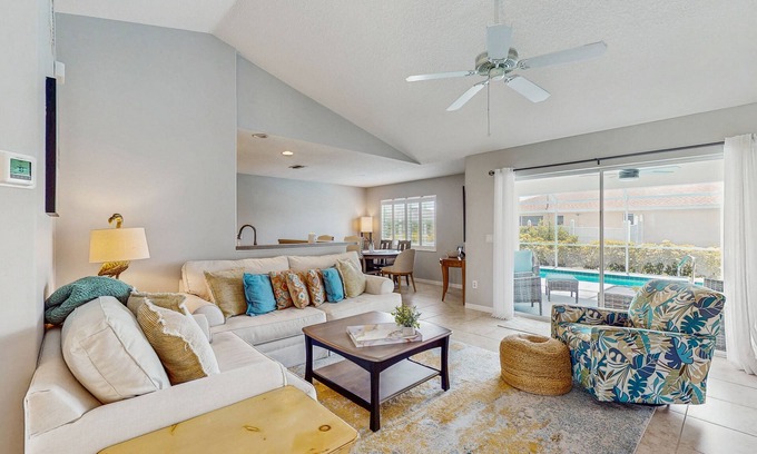 South Venice House | Spacious home with private saltwater heated pool, gas grill, close to the beach