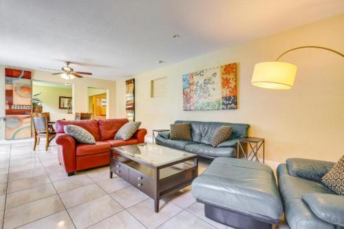 Plantation House | Spacious House near Fort Lauderdale - Minutes from Beach