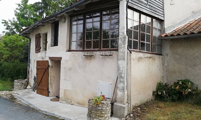 Lisle House | spacious house with garden above ground pool in small, quiet hamlet