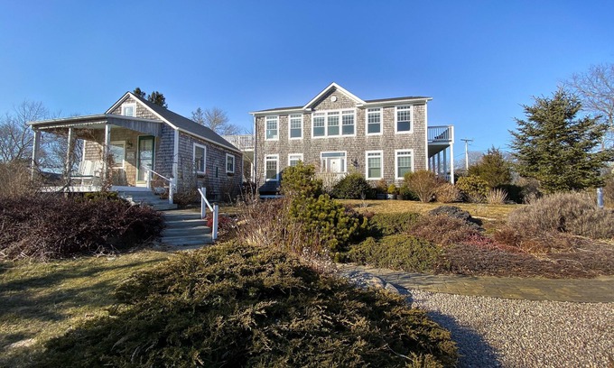 Charlestown House | Spacious house with water views for beach and kayak adventures