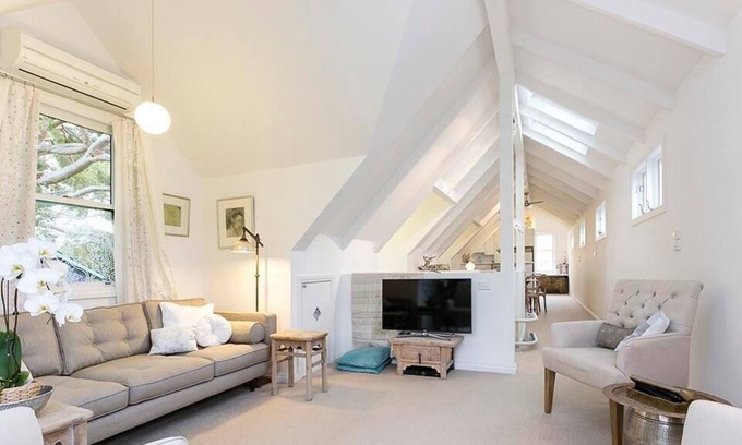 Hawthorn House | Spacious Light Filled 2 Storey Cottage in Hawthorn