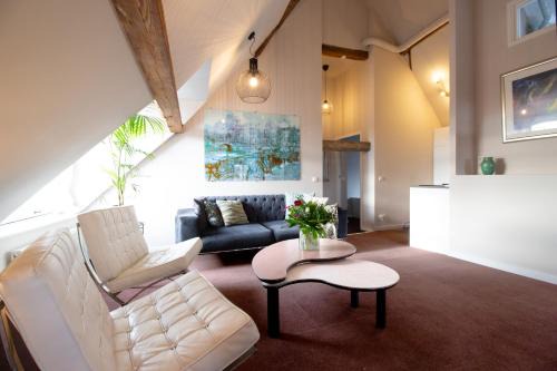 Vianen Apartment | Spacious loft in listed building