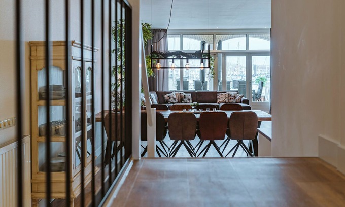 Ouddorp House | Spacious, luxuriously furnished apartment for 10 persons with beautiful view on the port of Port Zelande, near the Noordzee and on the Grevelingenmeer.